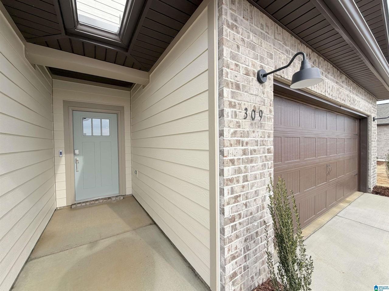 309 Allene Way - Photo 2 of 40