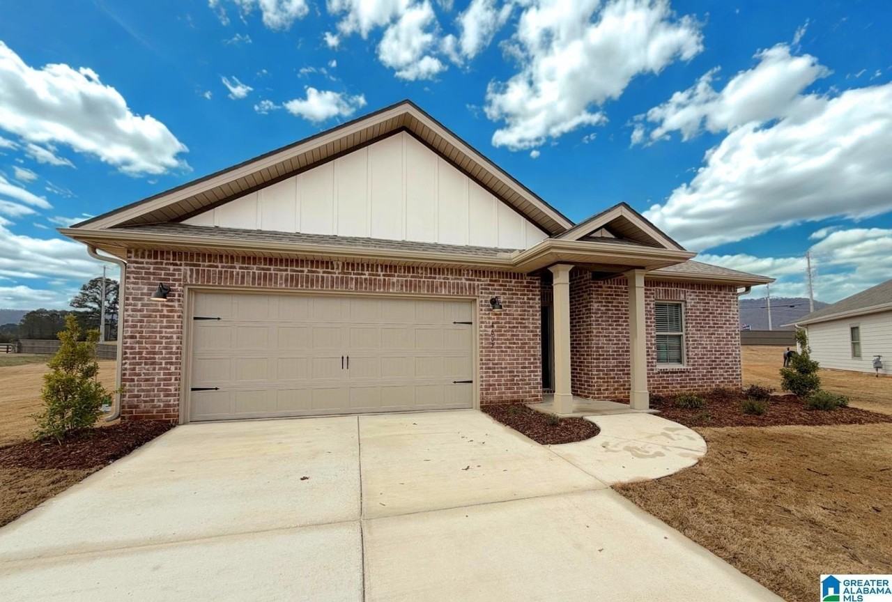 Hampton Bend Cir Se - Photo 2 of 33