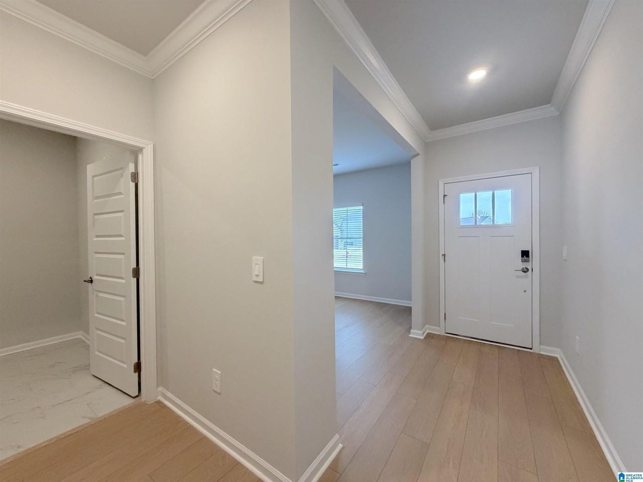 Hampton Bend Cir Se - Photo 4 of 33