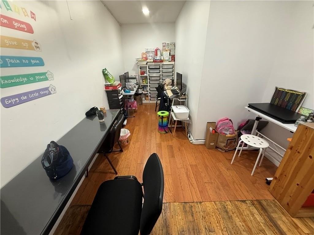 2115 E 16th St - Photo 2 of 8