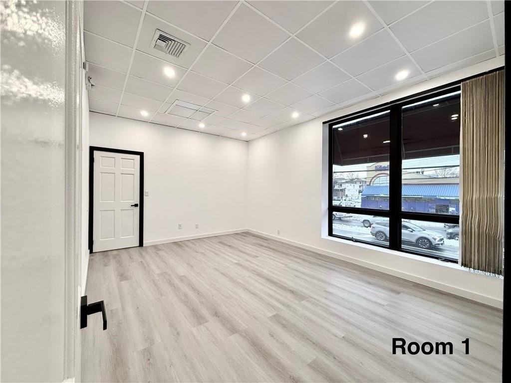 1186 Hylan Blvd #2 - Photo 3 of 11