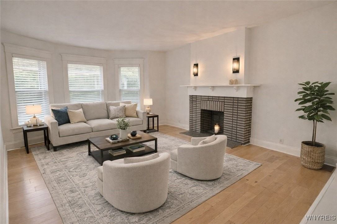 95 Inwood Pl Apt 2 #2 - Photo 3 of 18