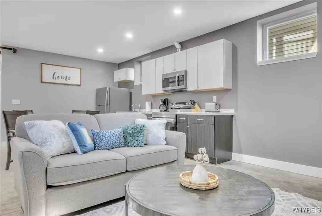 140 Seymour St Lowr Level - Photo 4 of 10