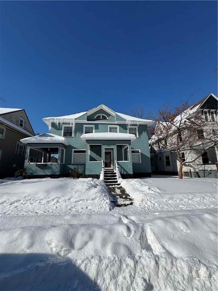 275 Rosedale St - Photo 2 of 25