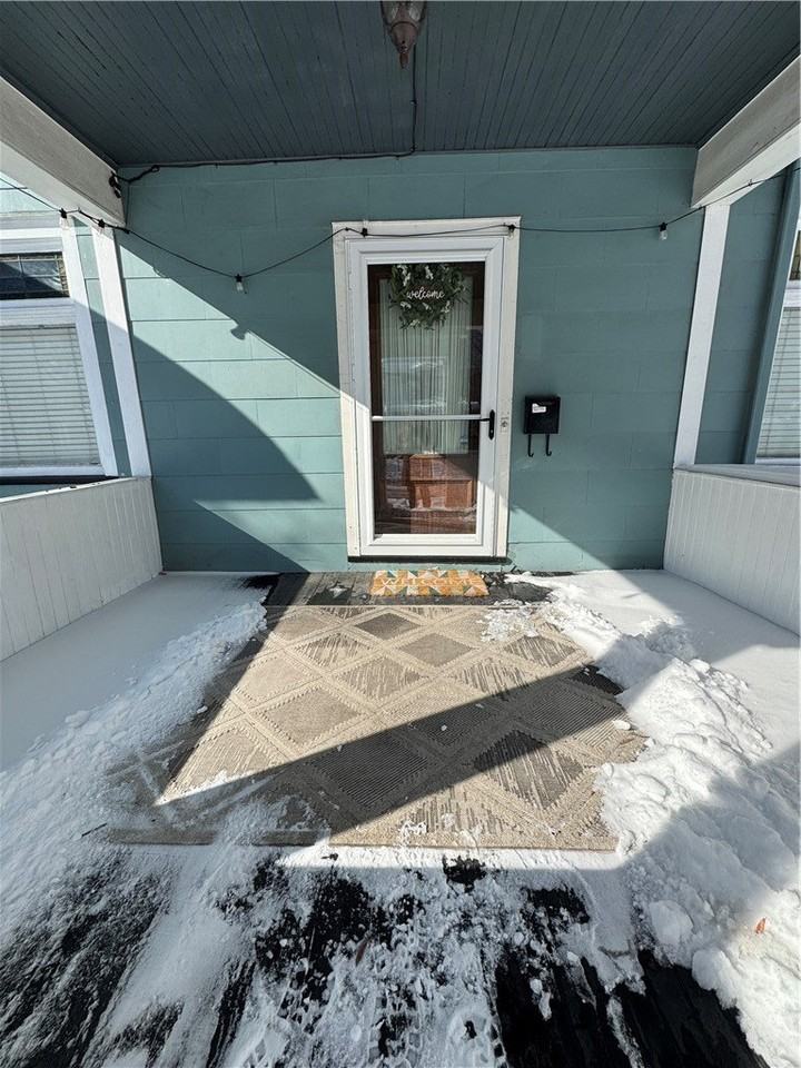 275 Rosedale St - Photo 3 of 25