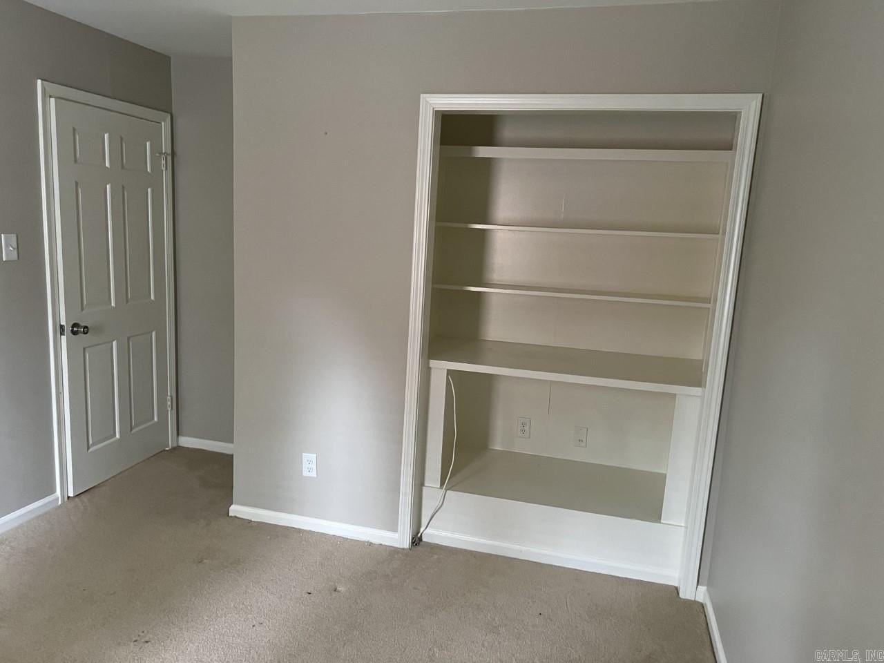 2805 Foxcroft Rd #402 - Photo 7 of 8