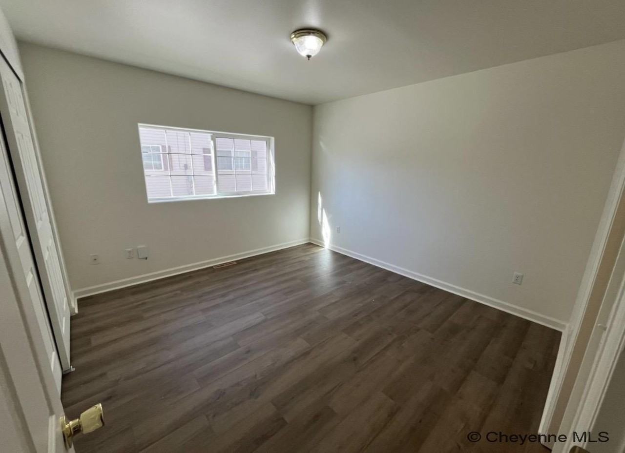 3824 Gregg Way #D - Photo 7 of 12