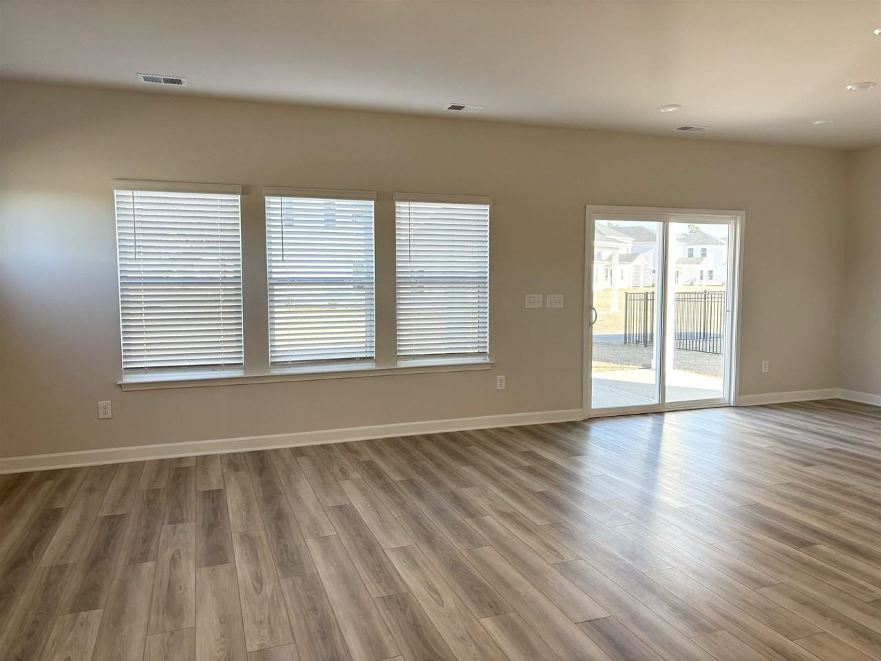 2300 Copper Creek Loop - Photo 4 of 19