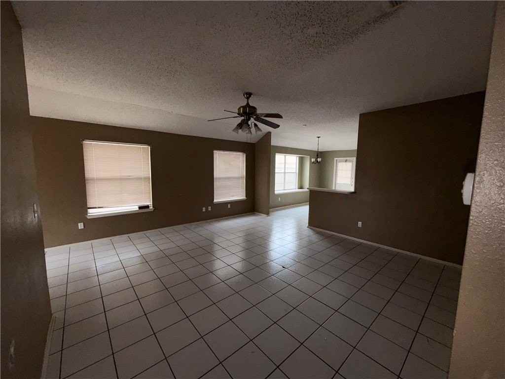 7725 Wolf Dr - Photo 4 of 4