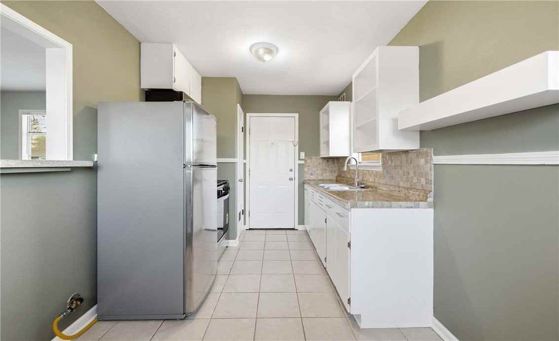 4805 Gabriel Dr - Photo 6 of 17