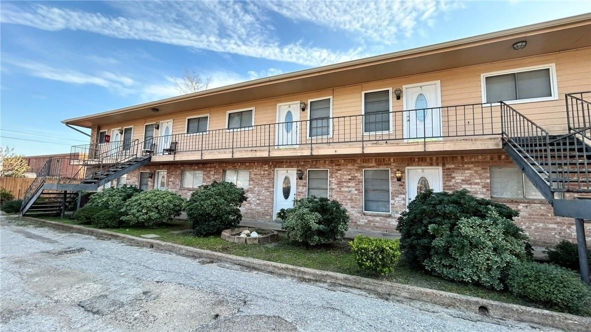 1004 Austin St Apt 2 #2