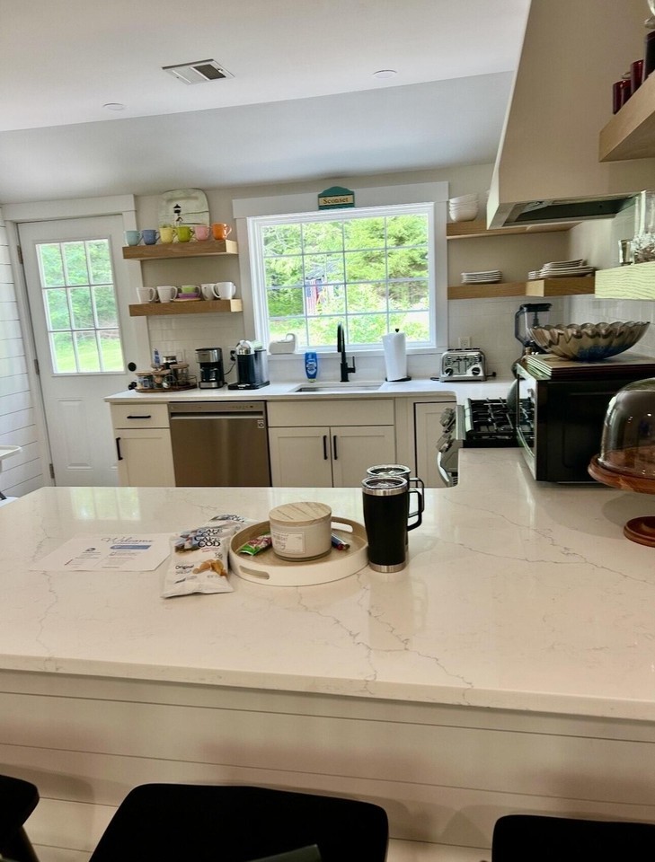 114 Pleasant Pines Ave - Photo 4 of 14