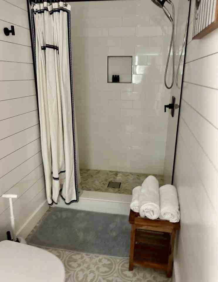 114 Pleasant Pines Ave - Photo 5 of 14