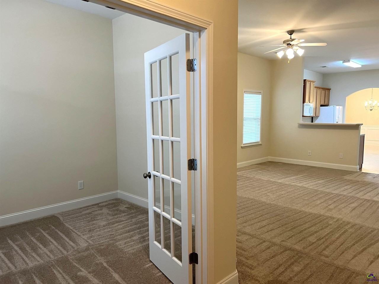 323 Harvest Walk - Photo 5 of 25