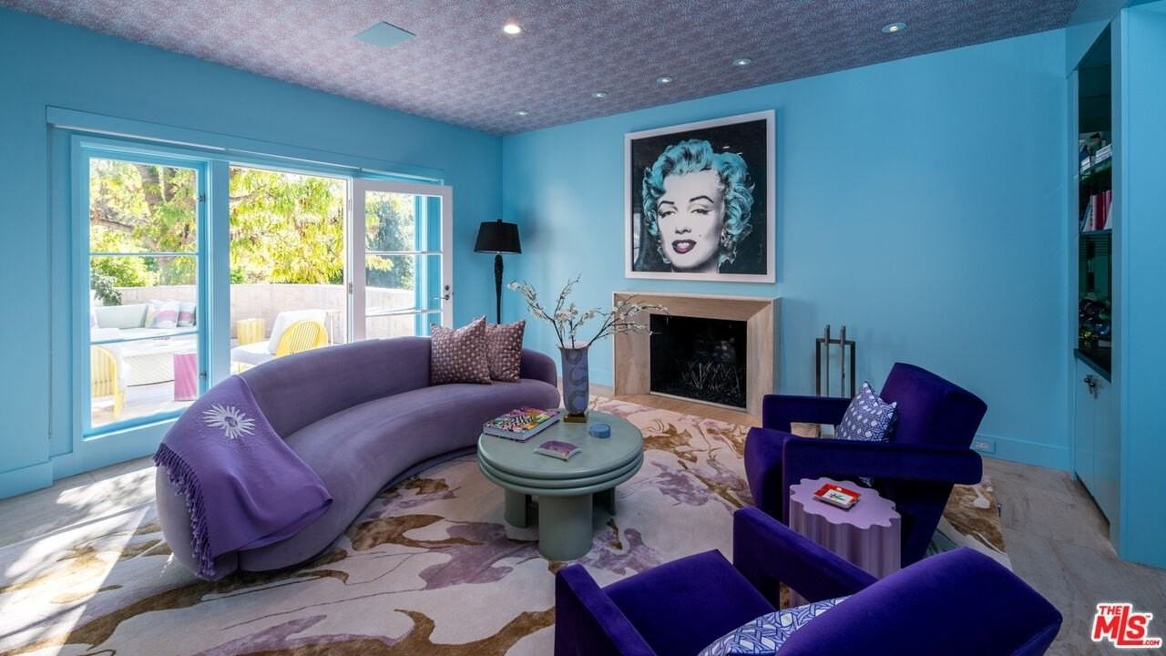 661 Doheny Rd - Photo 2 of 33