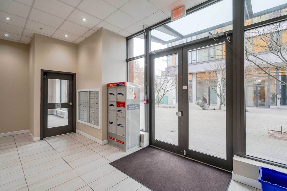 2689 Kingsway - Photo 6 of 18