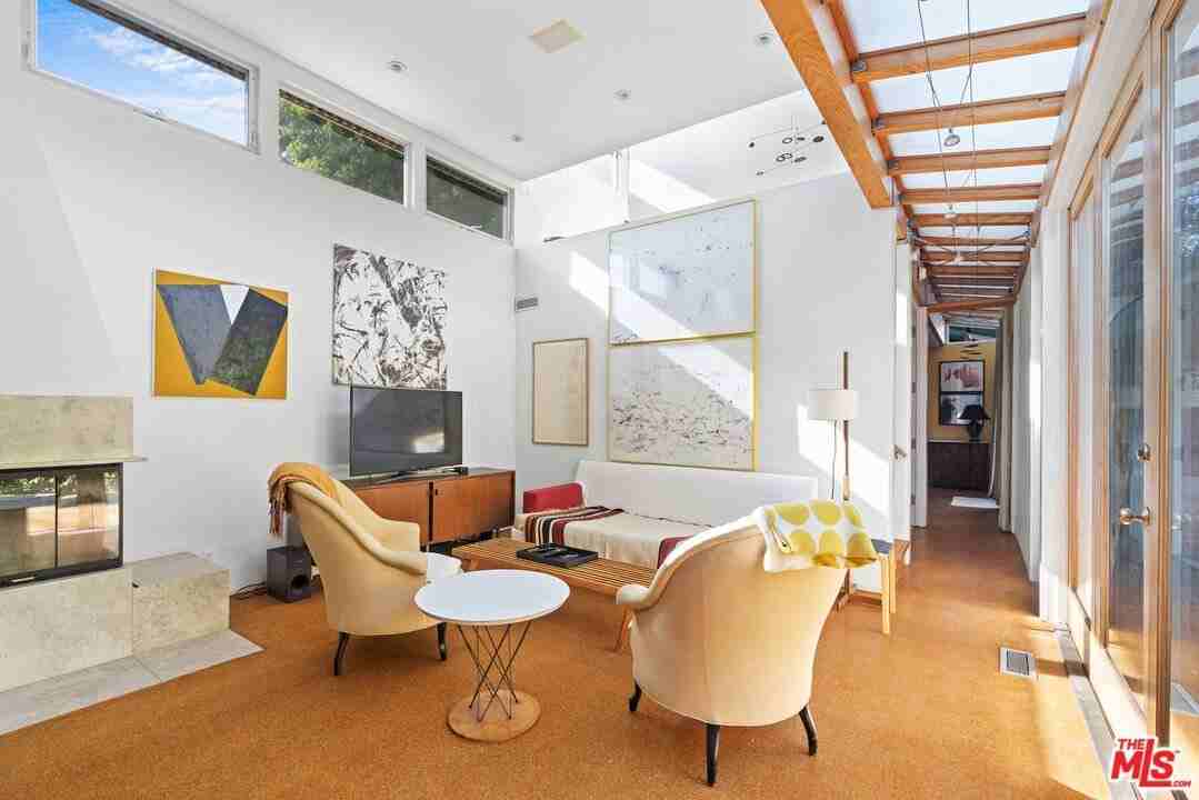 648 1/2 Palms Blvd - Photo 3 of 30