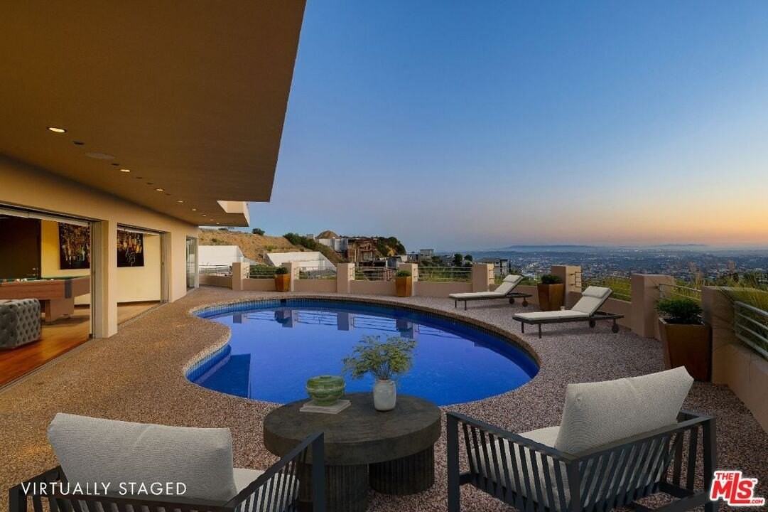 8825 Hollywood Blvd - Photo 2 of 23