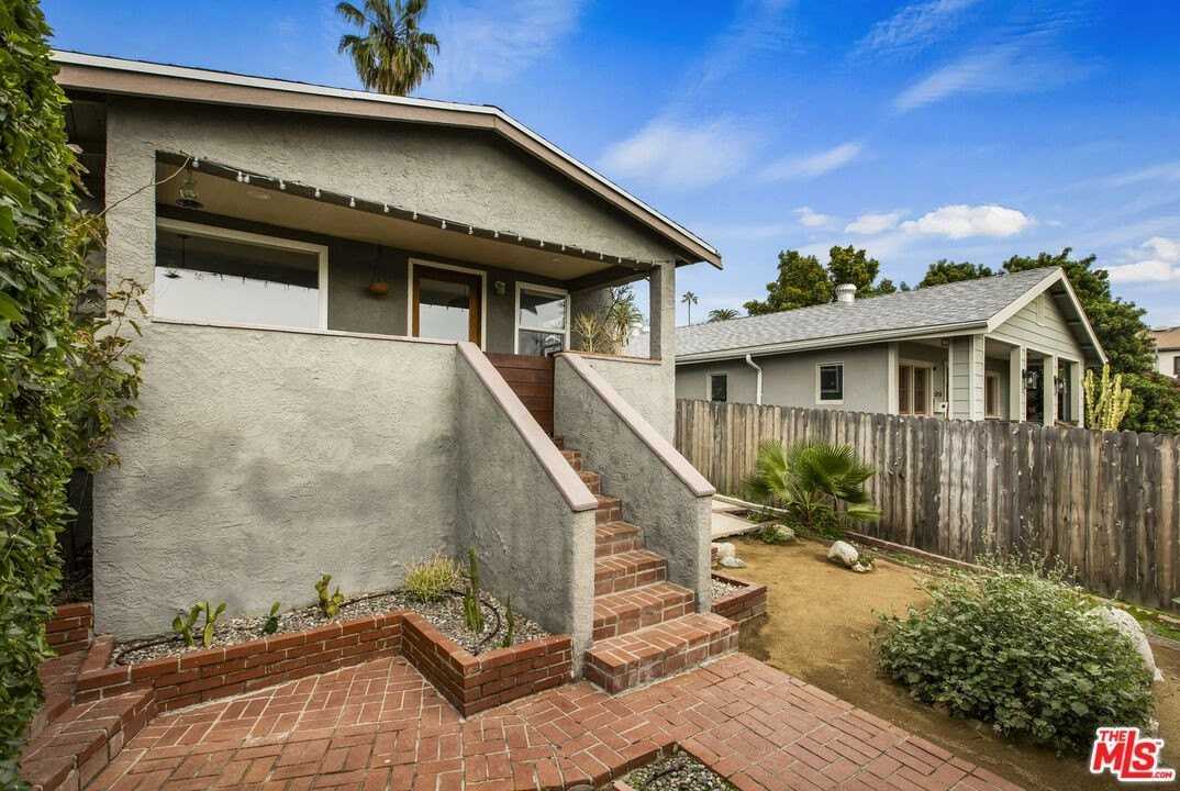 5215 Almaden Dr - Photo 5 of 50