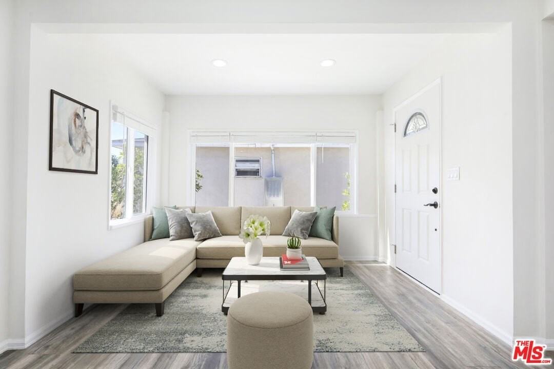 1722 N Avenue 45 - Photo 4 of 39