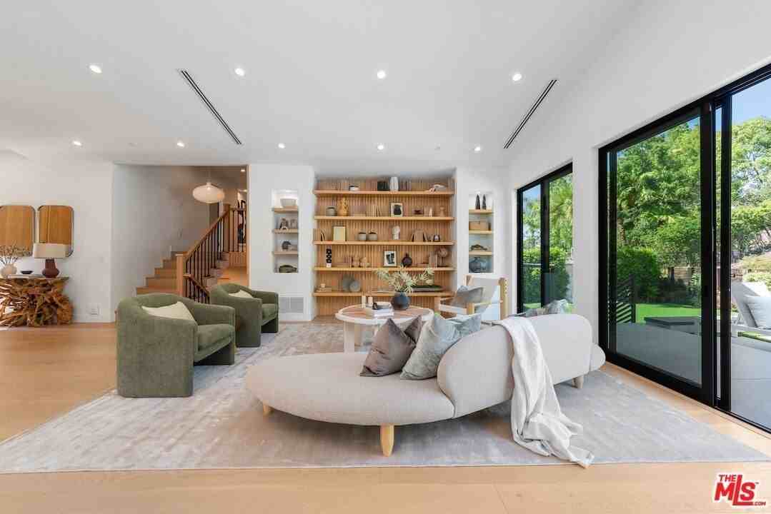 20226 Lorenzana Dr - Photo 3 of 32