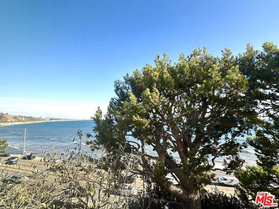 17366 W Sunset Blvd Apt 105 #105 - Photo 3 of 22