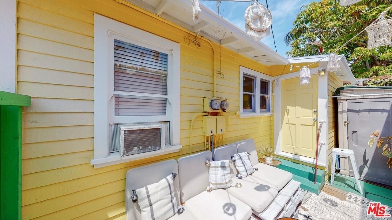 402 N Venice Blvd Apt B #B - Photo 6 of 6