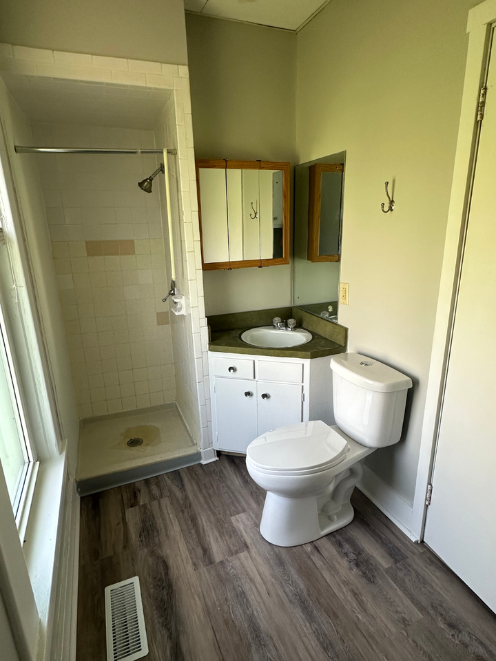 1904 Pennsylvania St #2 - Photo 5 of 16