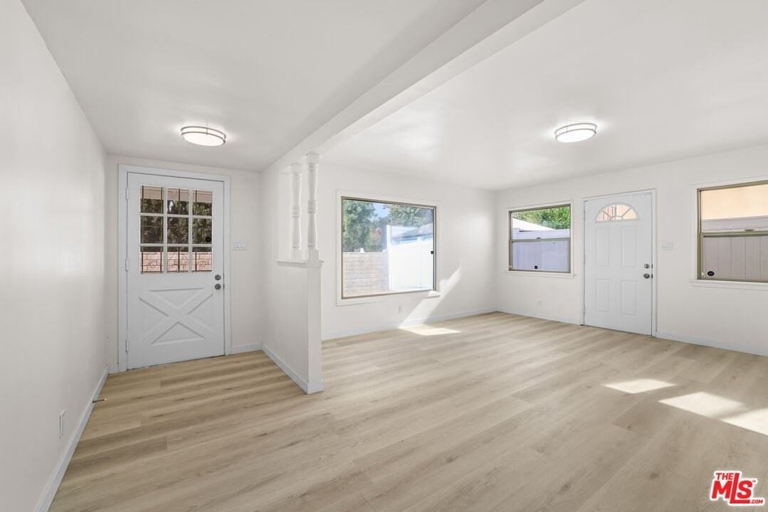 20464 Elkwood St - Photo 5 of 20