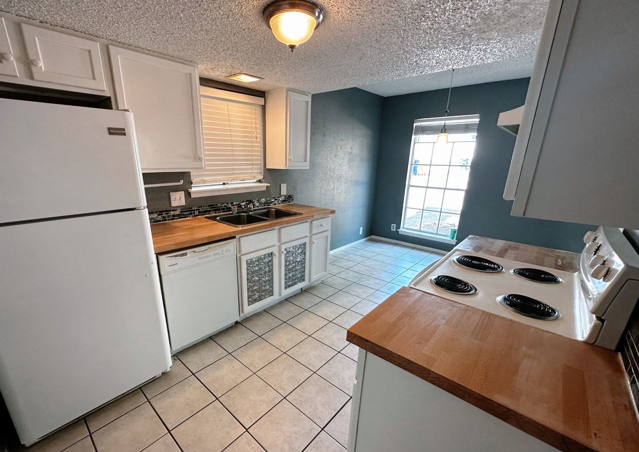 3429 Willowrun Dr - Photo 3 of 3