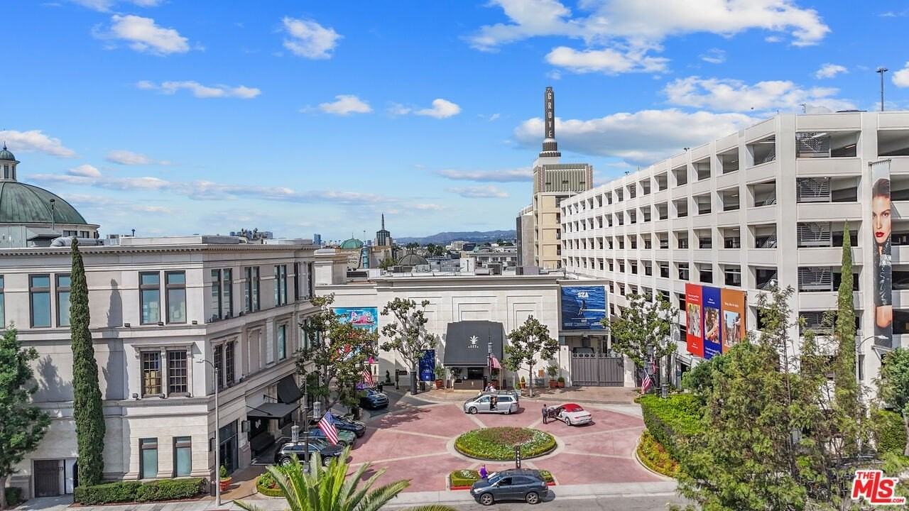 351 N Sierra Bonita Ave Apt 2 #2 - Photo 4 of 7