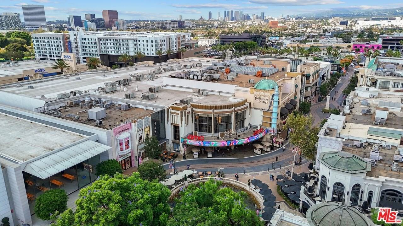 351 N Sierra Bonita Ave Apt 2 #2 - Photo 7 of 7