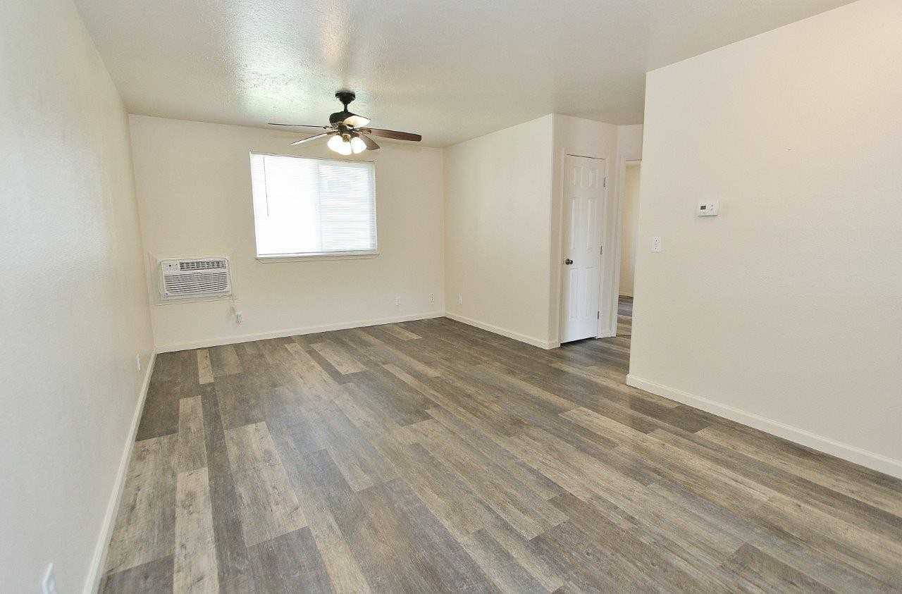 527 N Moffatt Ave #1 - Photo 6 of 19