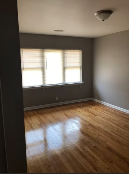 8001 S Hermitage Ave #1A - Photo 7 of 8