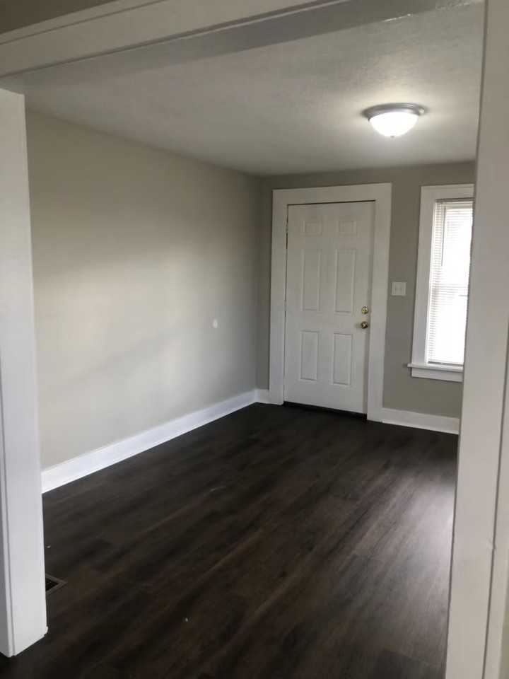 132 E George St #132 - Photo 3 of 15