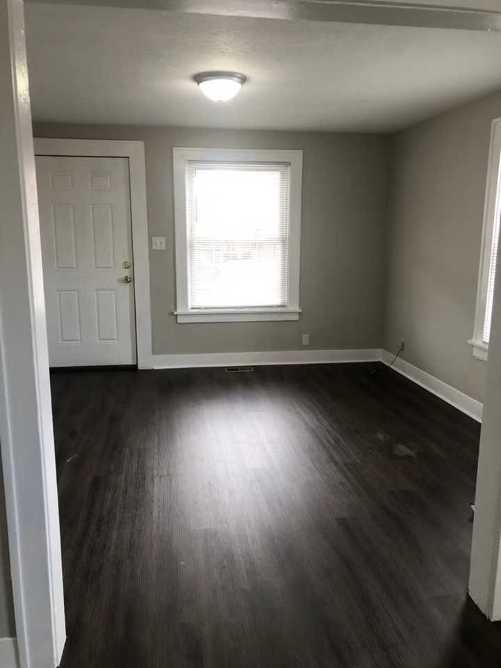 132 E George St #132 - Photo 4 of 15