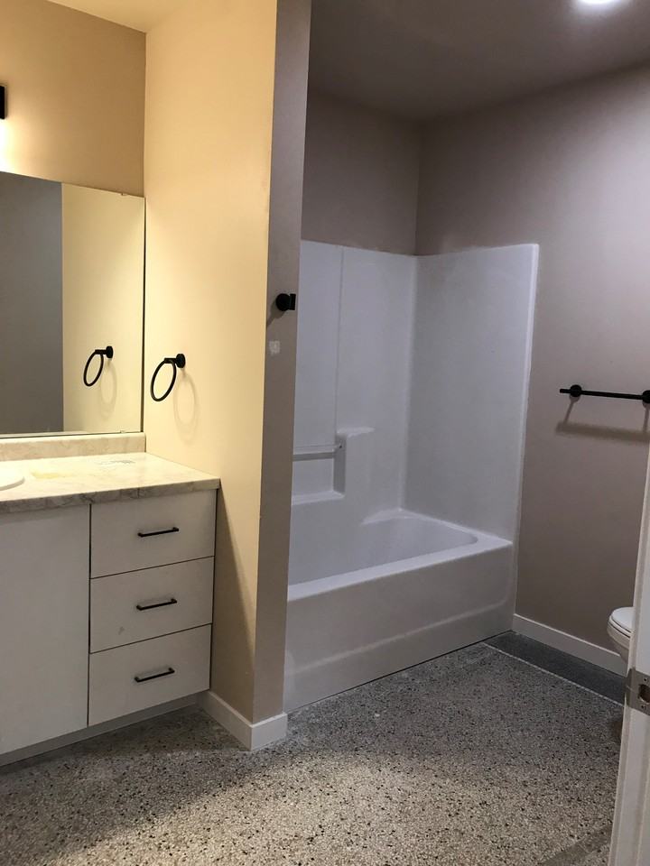 810 4th Ave S #138 - Photo 5 of 9