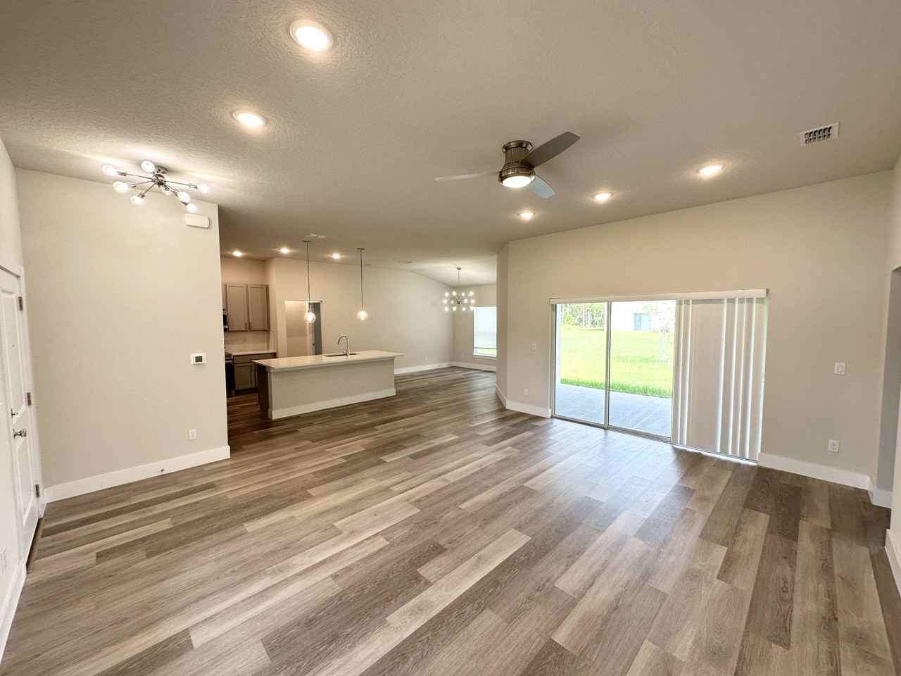 6 Slate Wood Ct - Photo 3 of 26