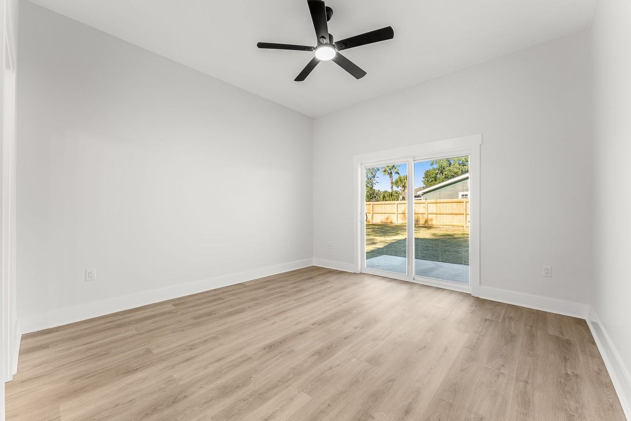 100 Water Oak Ct - Photo 5 of 9