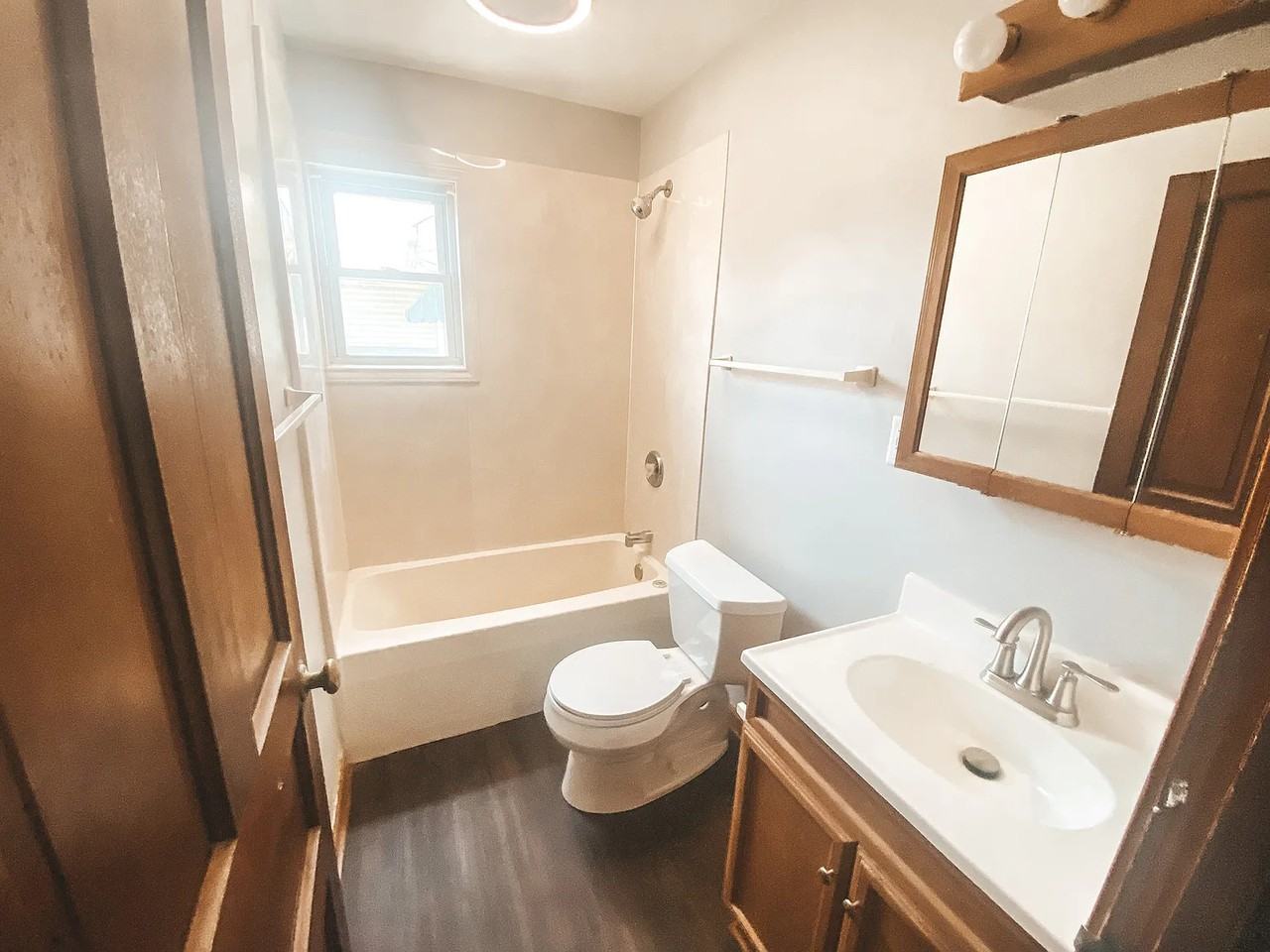 110 W Main St #2F - Photo 6 of 13