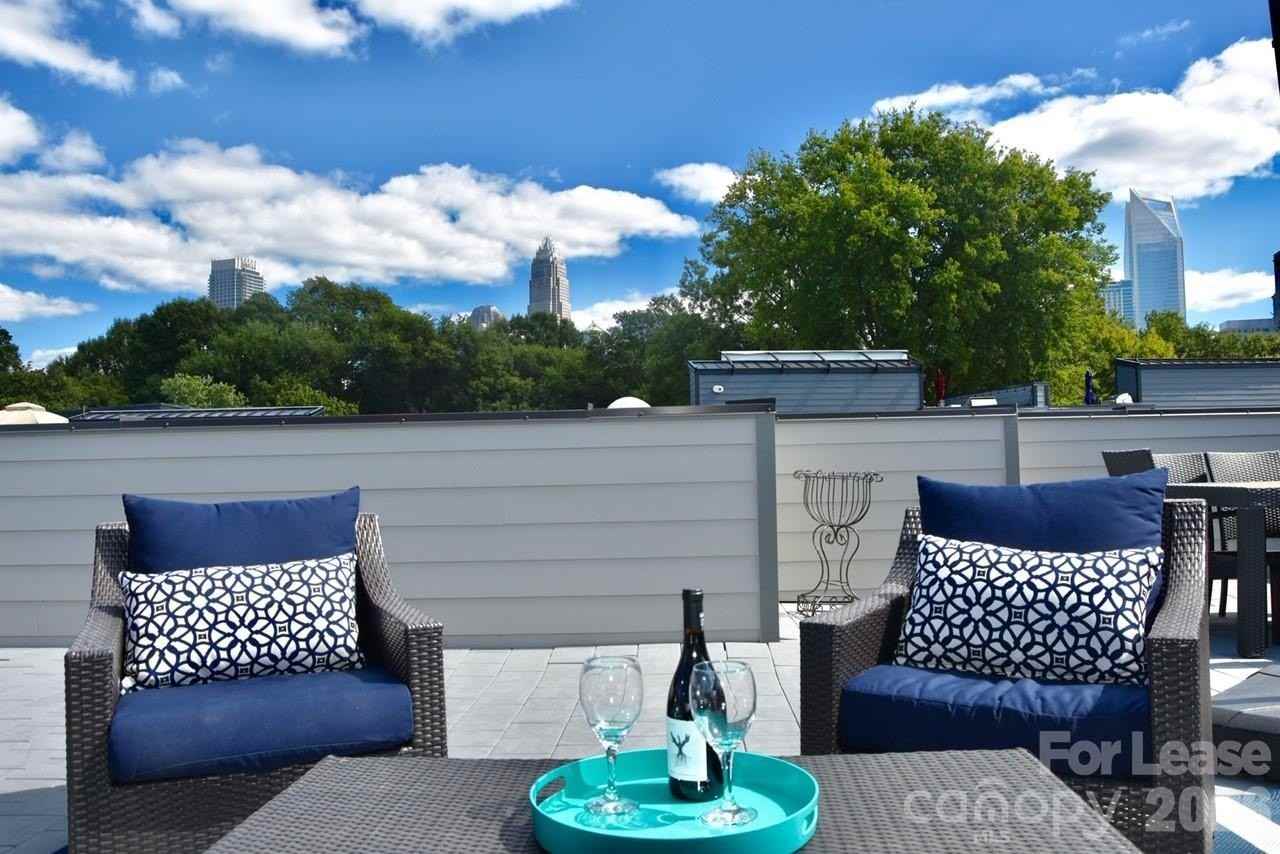 916 Westbrook Dr Unit B #B - Photo 4 of 34