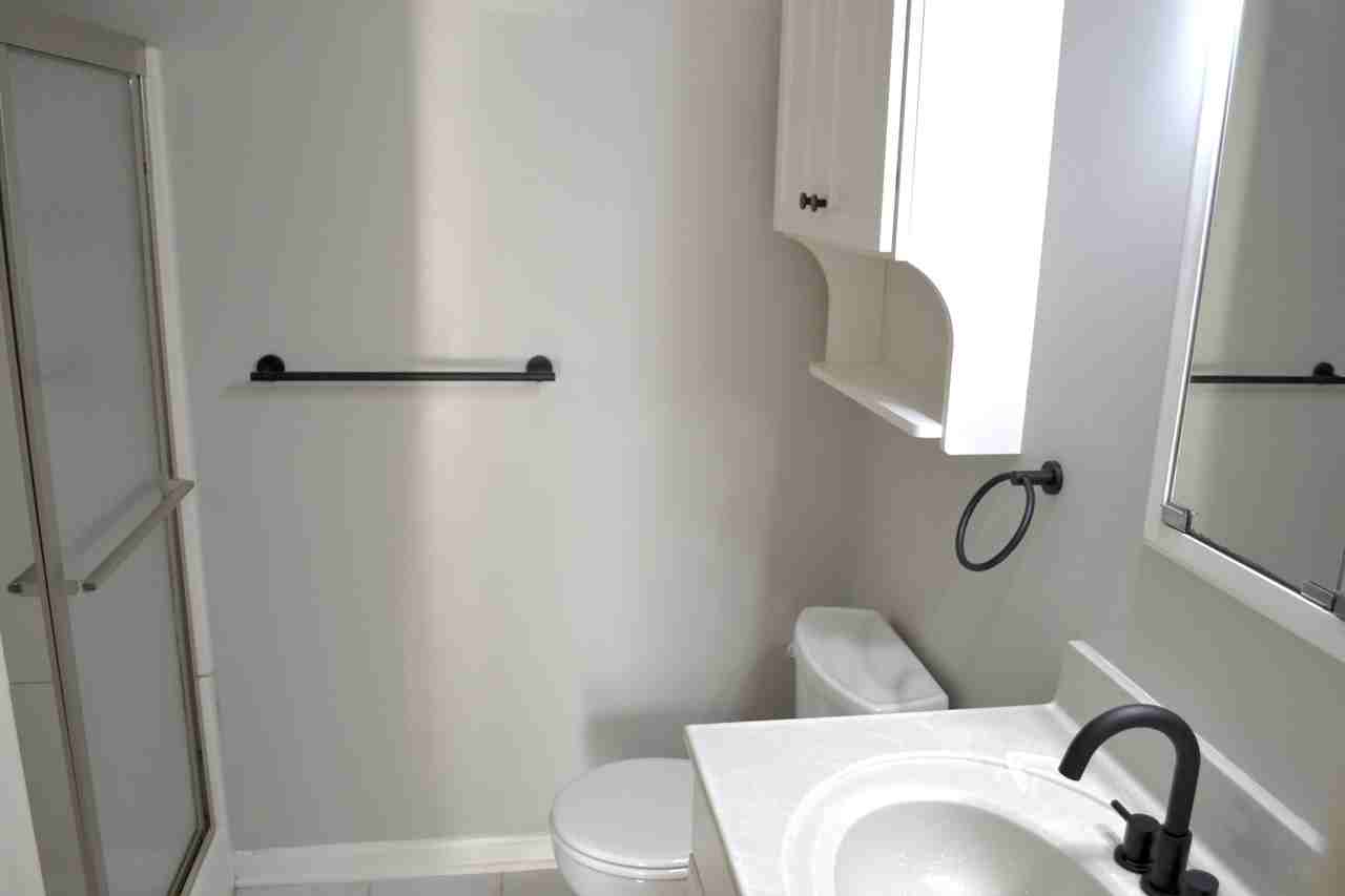 416 Highwood Dr - Photo 5 of 15