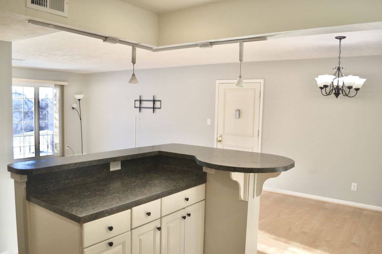 416 Highwood Dr - Photo 6 of 15