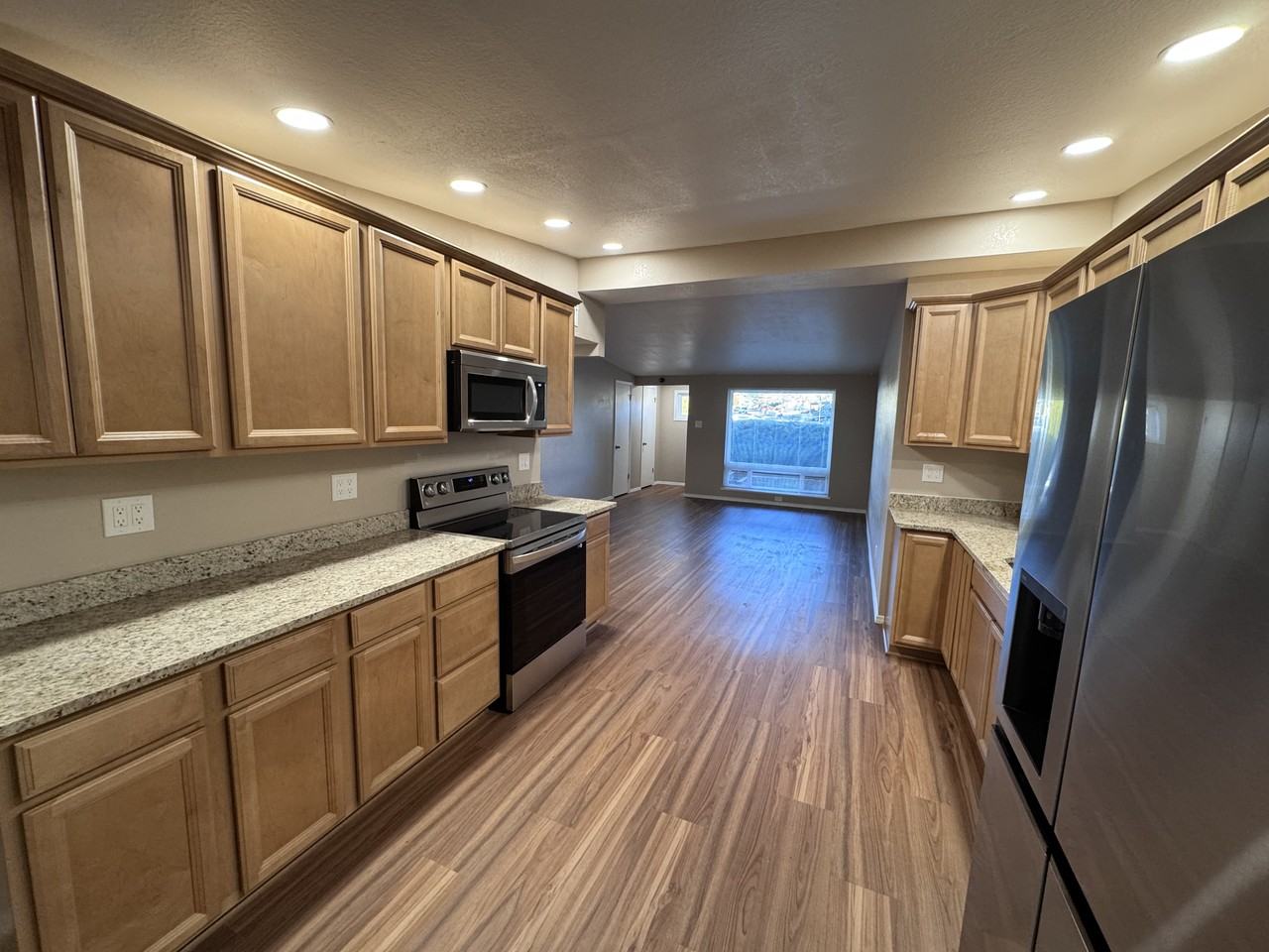 11427 Angelina Pl Ne - Photo 6 of 29