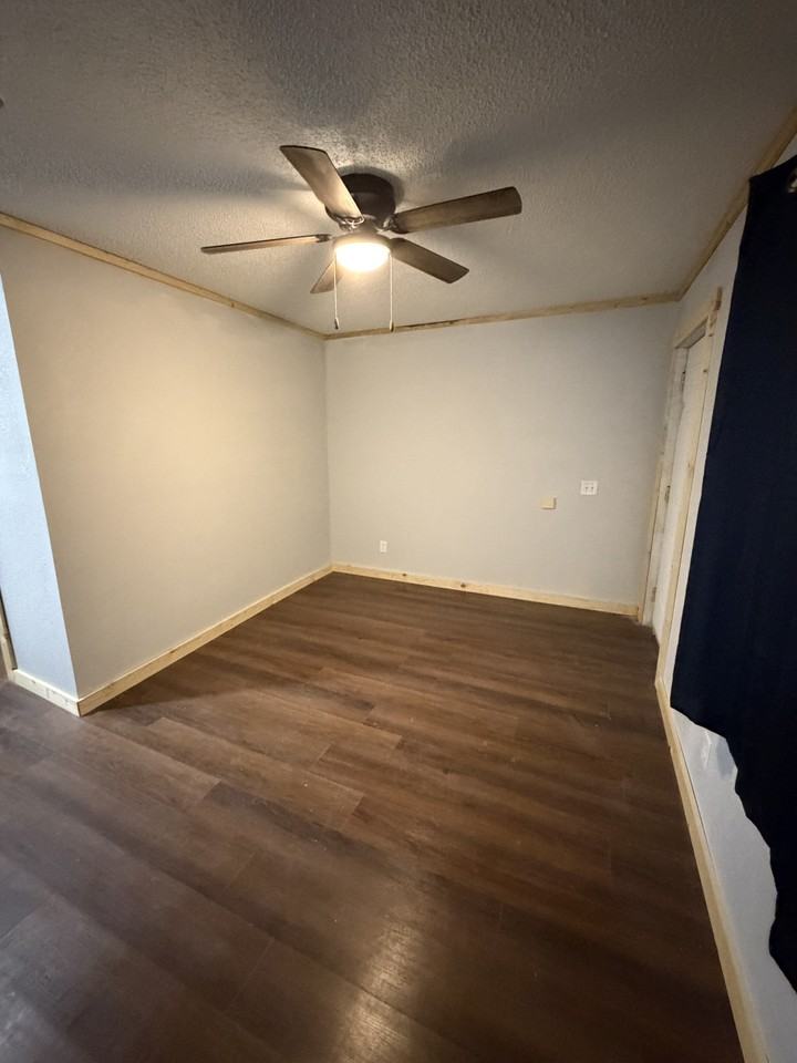 251 S Main St #2 - Photo 4 of 10