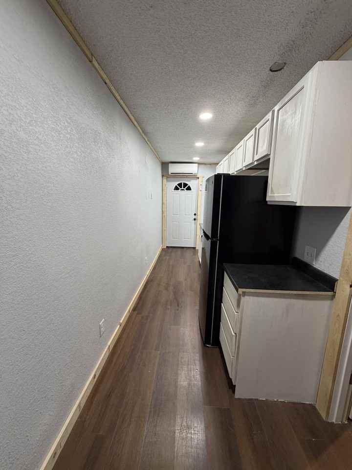 251 S Main St #2 - Photo 5 of 10