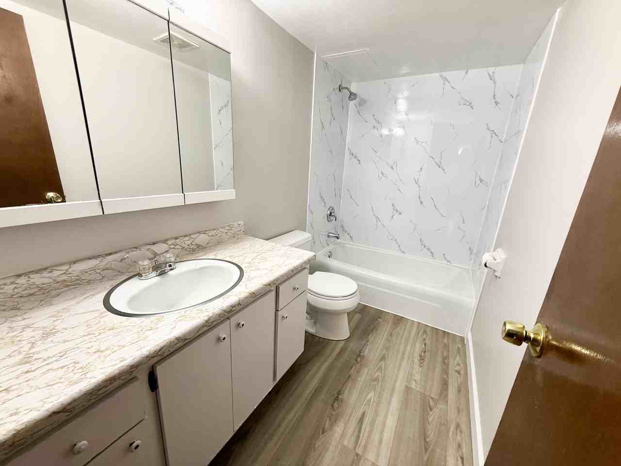 1455 Sheridan Rd #3 - Photo 5 of 7