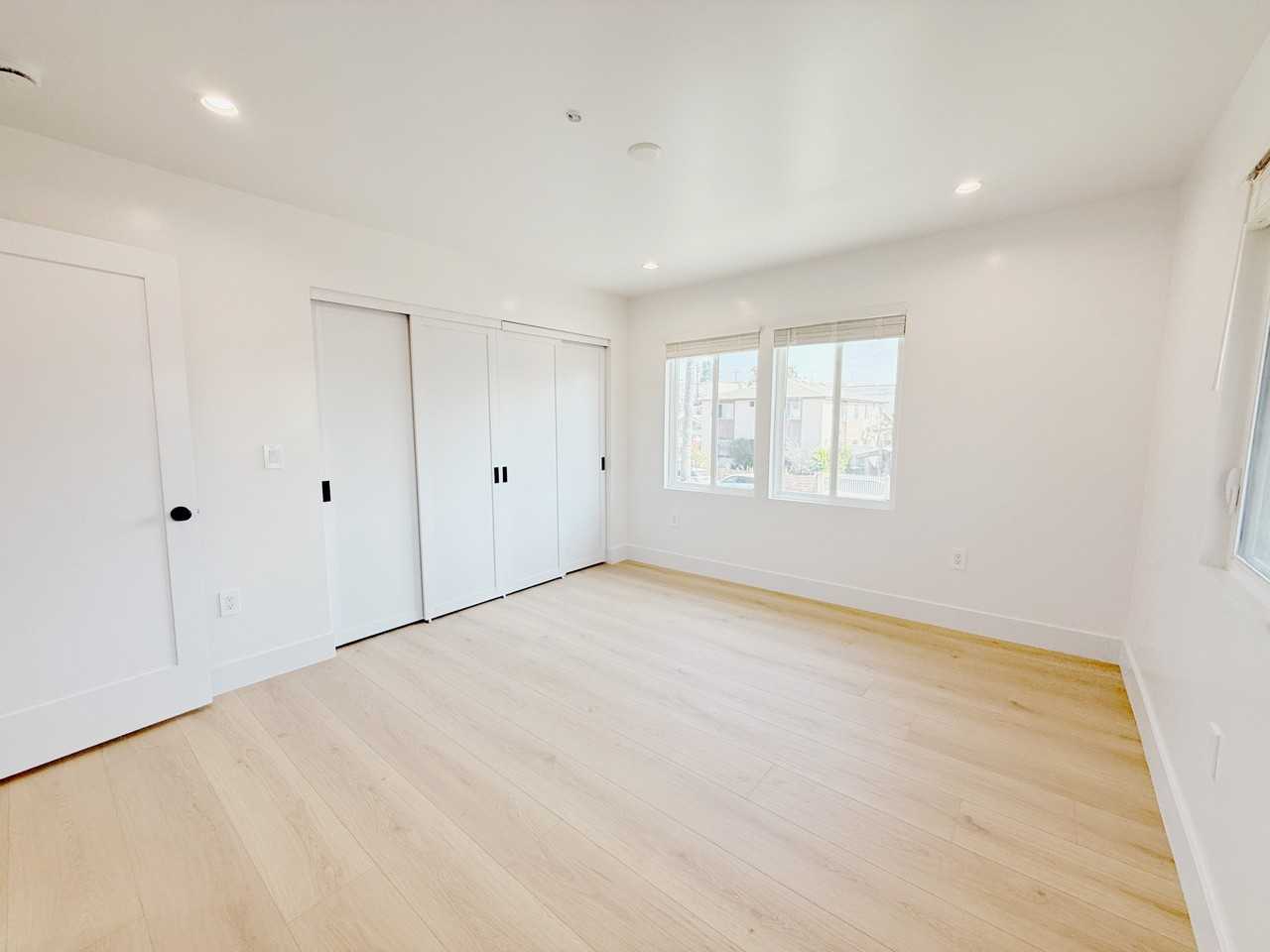 129 N Vendome St #129 - Photo 4 of 14