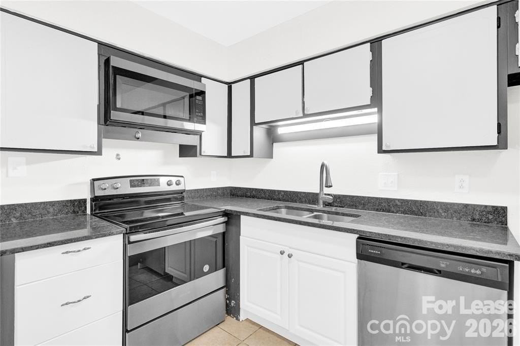1921 Mereview Ct #34 - Photo 6 of 24