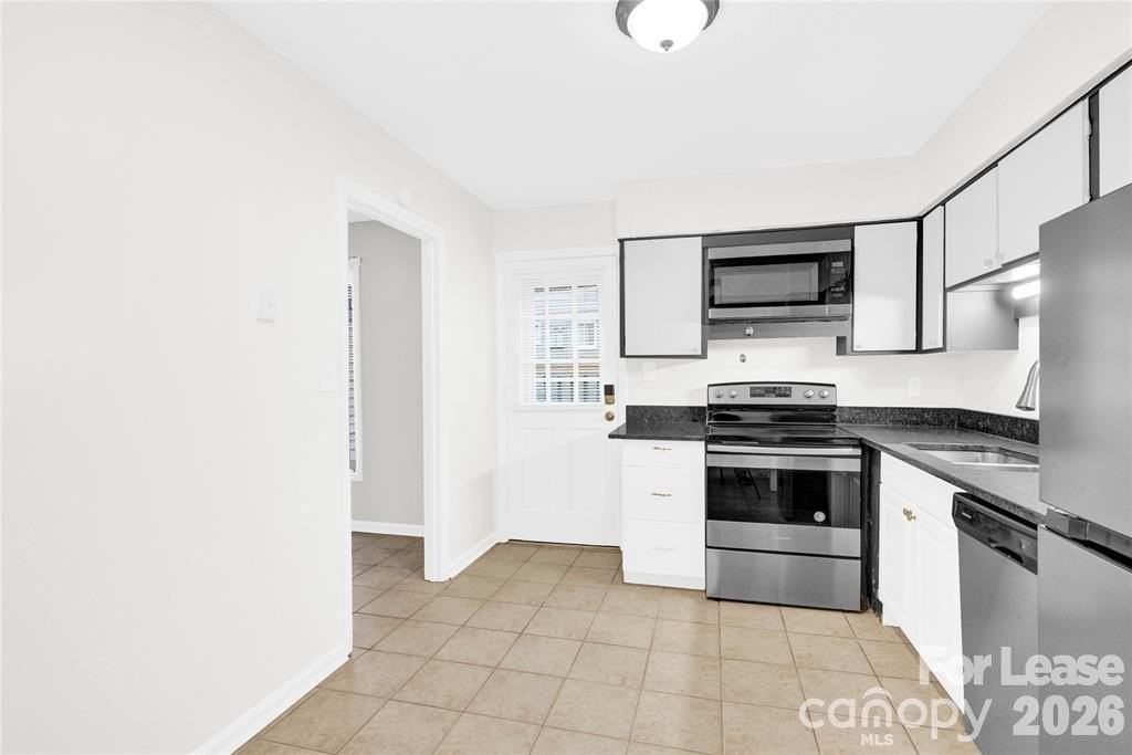 1921 Mereview Ct #34 - Photo 7 of 24